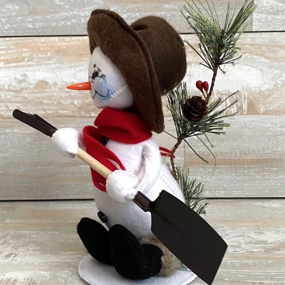 Annalee Snowman Doll Figure Christmas Rustic Pine 9" Snow Shovel Pine Tree 2020 - Picture 2 of 9